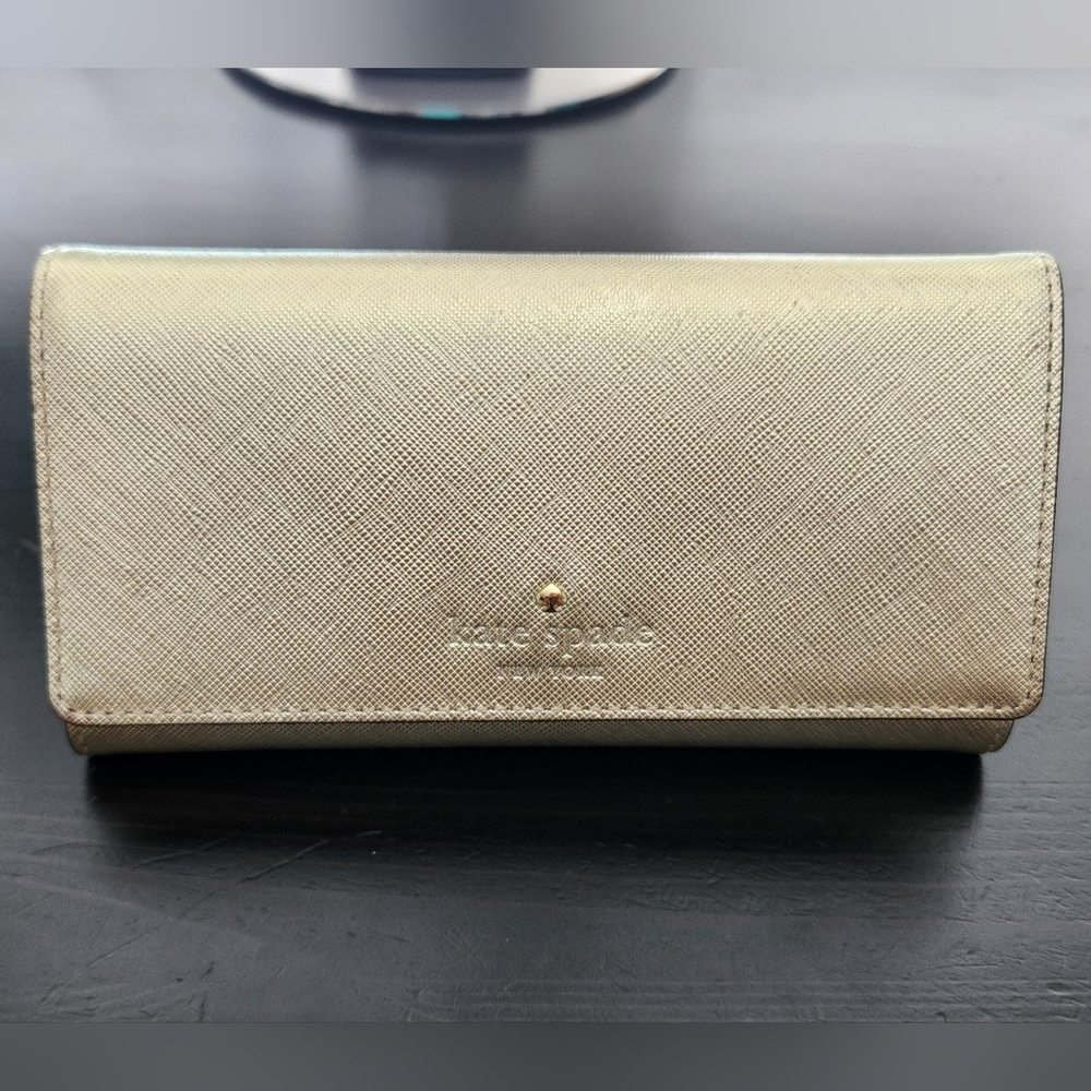 Kate Spade Nika Trifold Wallet